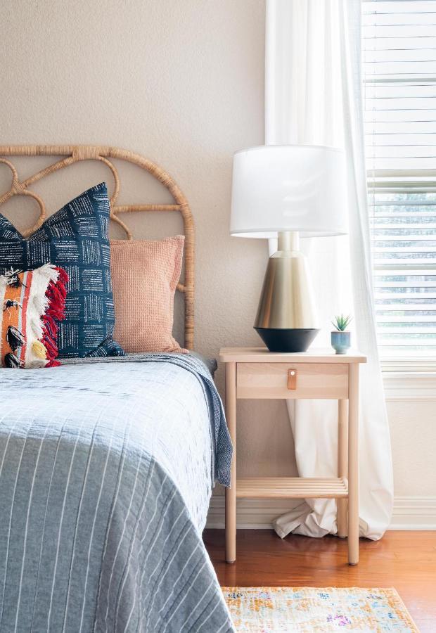 Spacious Cottage Getaway - Royal Beds, Fireplace Fayetteville Esterno foto